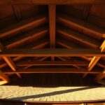 Jak zaciąć krokwie na dach jednospadowy